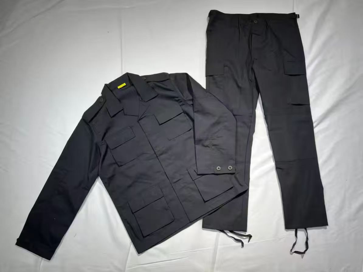 Mens BDU Camouflage 2 Piece Se - Hunting & Outdoor Supplies Vanderbijlpark Photos recension och pris